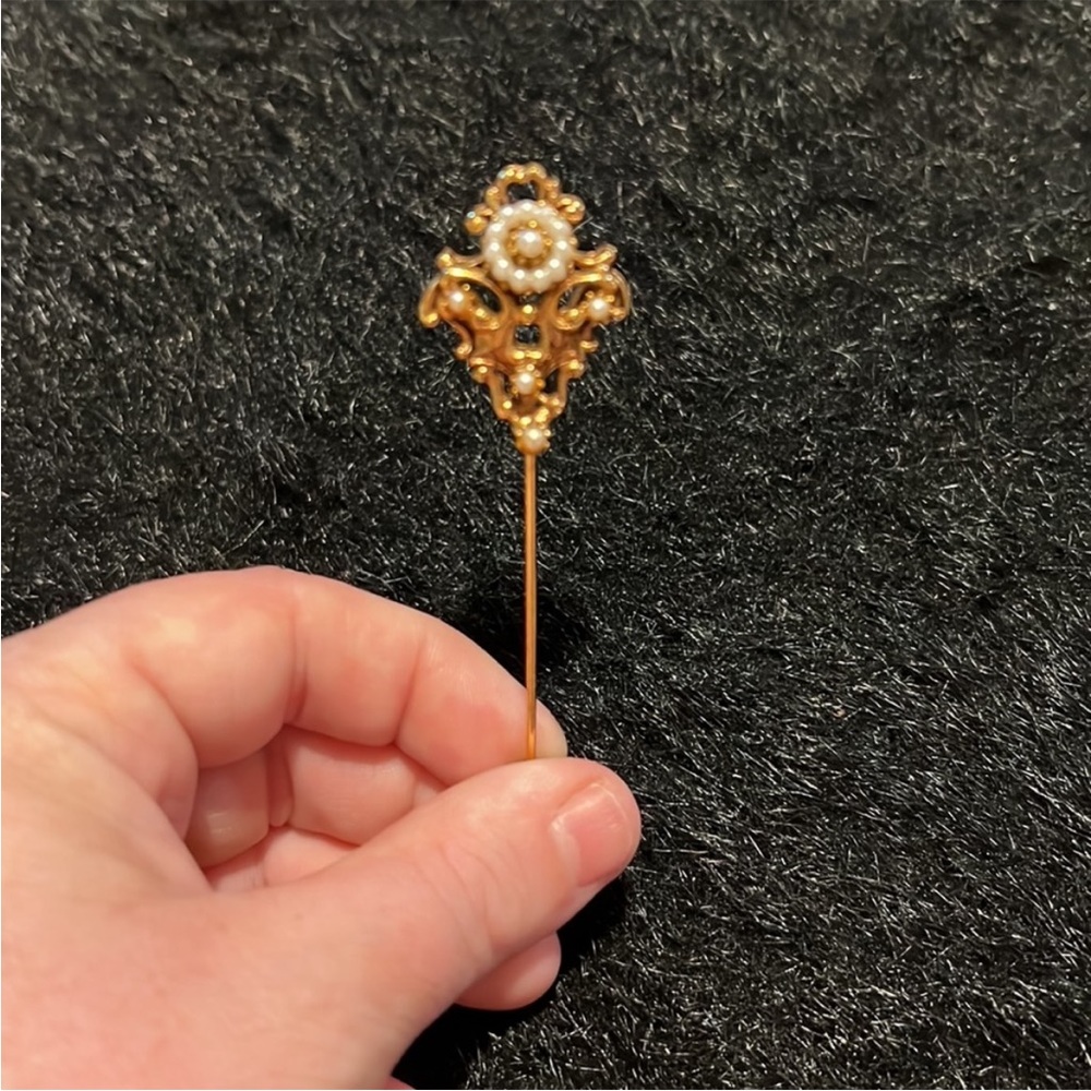 Antique 1950s gold and pearl Florenza pin jewelry